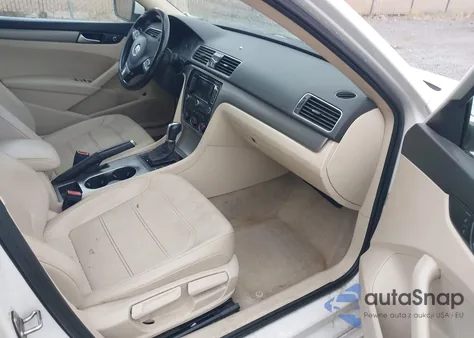 2015 Volkswagen Passat 2.0L Tdi Se z USA, uszkodzony, nr VIN 1VWBV7A30FC038778